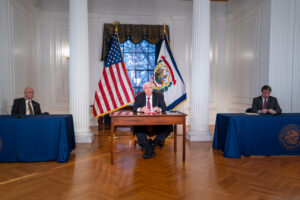 Justice, legislative leaders announce pay raise, 'inflatocine' for state employees